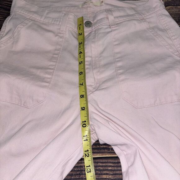 Levi's Women's Classic  Utility Jeans Wide Leg Crop Mid Rise Light Pink Sz 28 - Picture 6 of 8